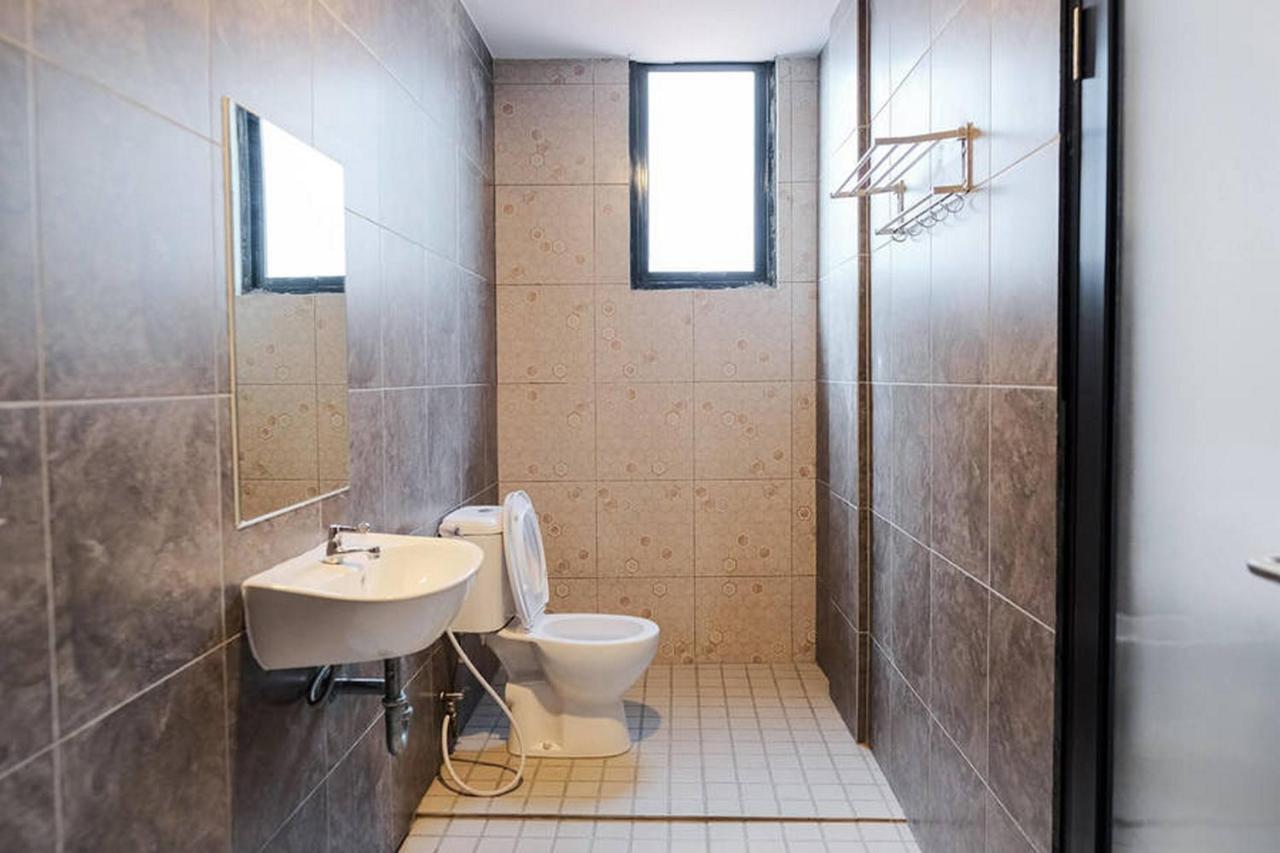 Reddoorz Plus Near Taman Anggrek Mall Jakarta Kültér fotó